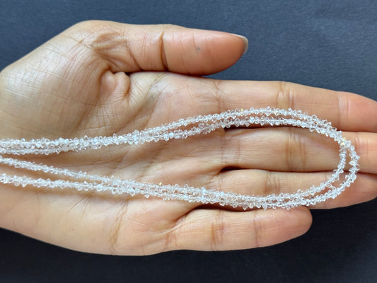 Kantige Eleganz mit rauen und schimmernden Herkimer-Perlen 60,69 ct