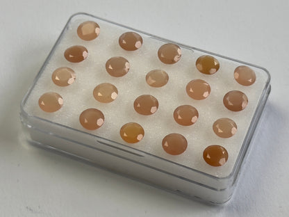Orange Moonstone Round Faceted Loose Stone, 11.90 ct – view 3 of 5