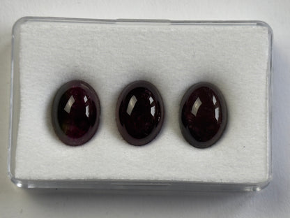 Pink Tourmaline Oval Cabochon, 25.23 ct, 14x10 mm – view 2 of 5
