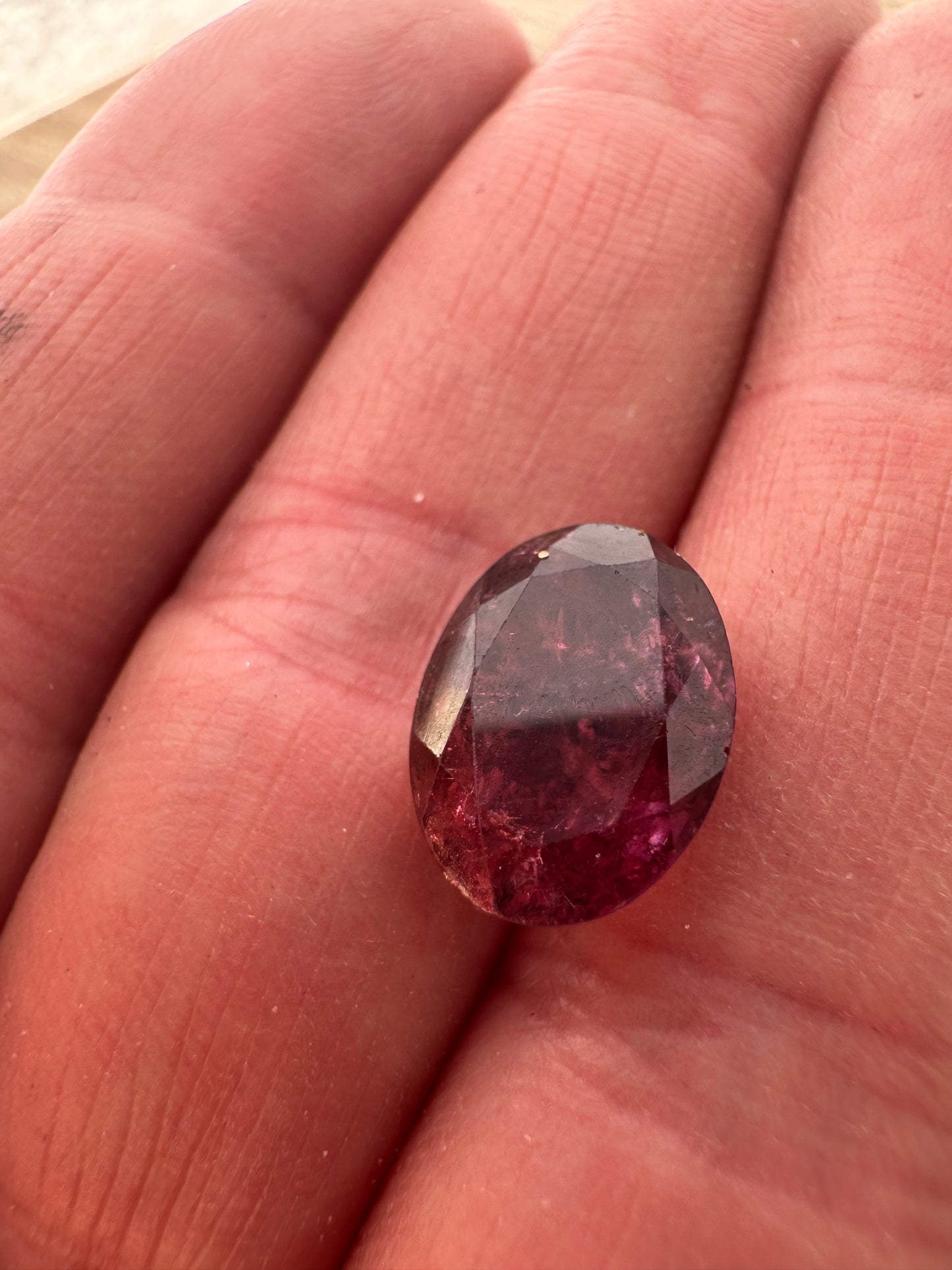 Tourmaline, 5.63cts, 12.8x9.6x7.1 mm