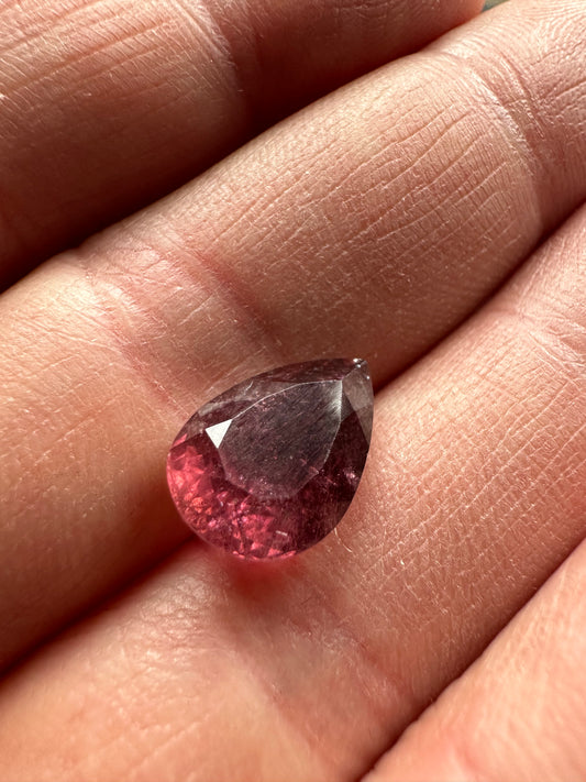 Drop shaped  Tourmaline, 5.07 cts, 13.5x 9x 7.2 mm, Tear