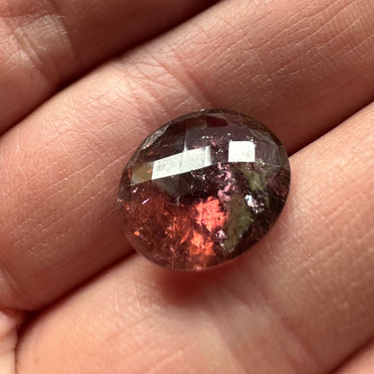 Red Tourmaline Oval Loose Stone, 10.50 ct, 16.5x13.5 mm – view 1 of 3