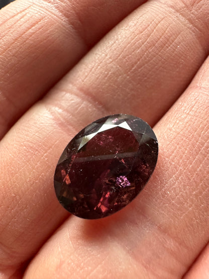 Purple Tourmaline Oval Loose Stone, 8.51 ct, 16.6x11.8 mm – view 1 of 3