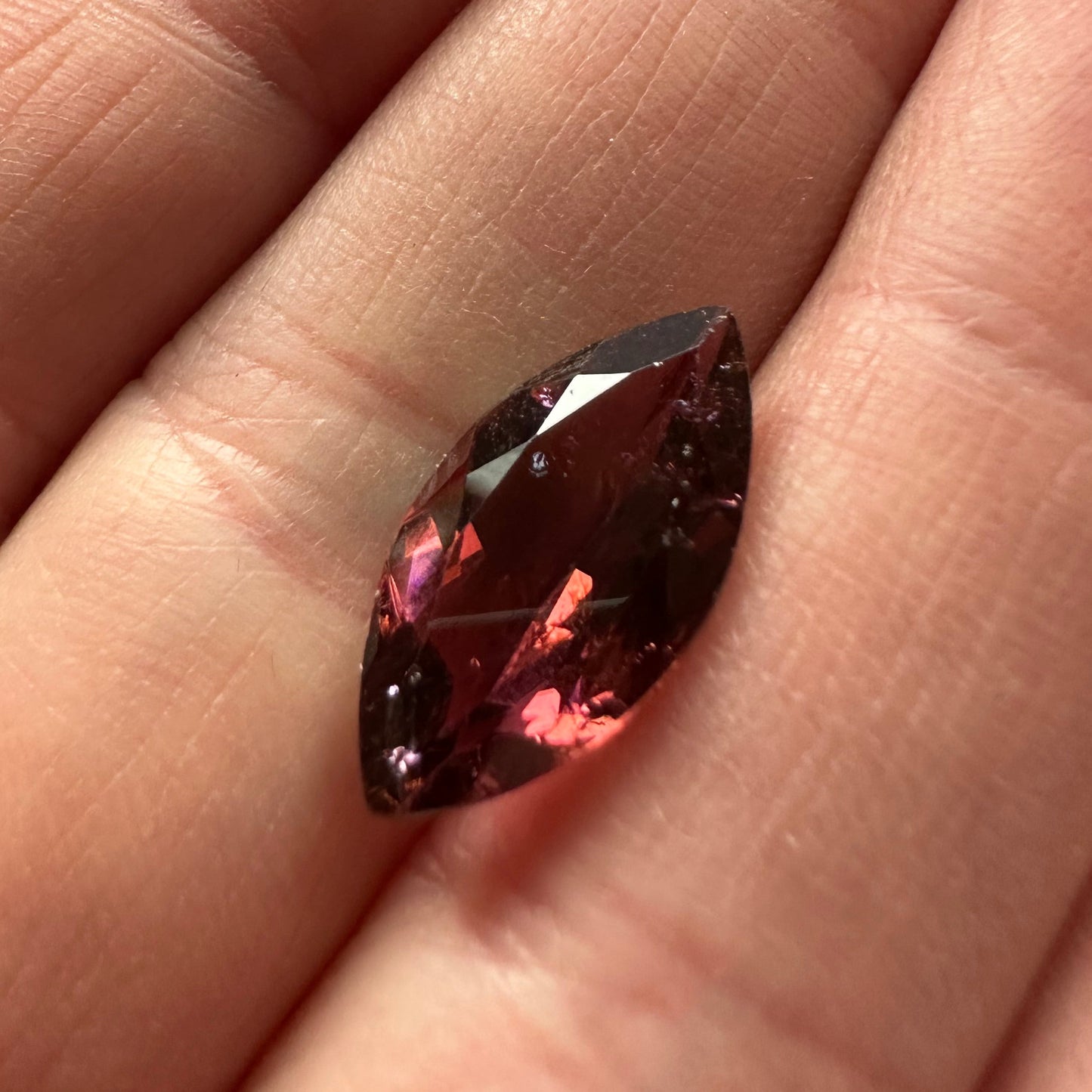 Tourmaline, 6.16 cts, 19.3x 9.6x 5.9 mm, Marquise