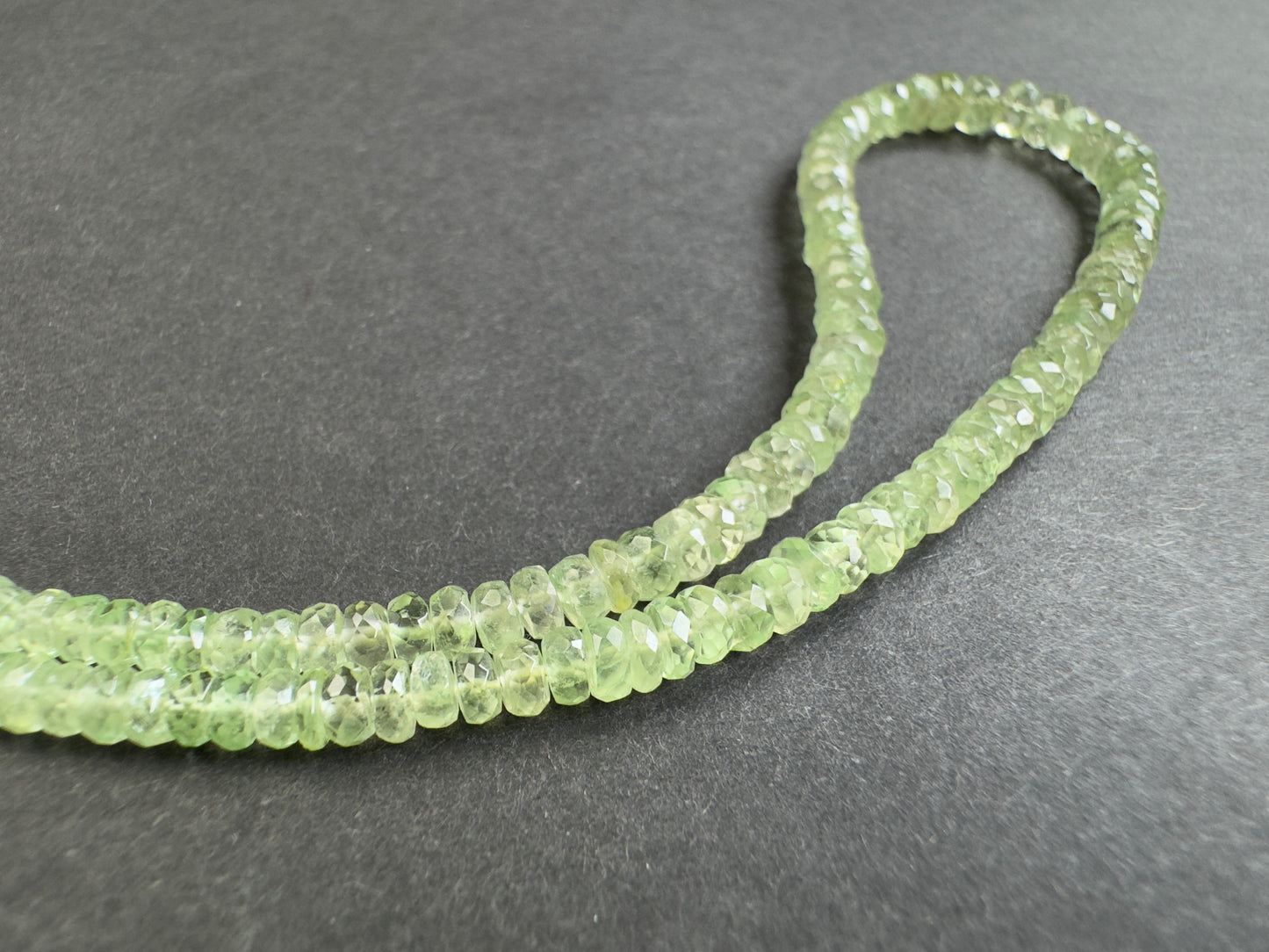 Natural Fresh , Green Rondelle Beads    Peridot -71,66cts