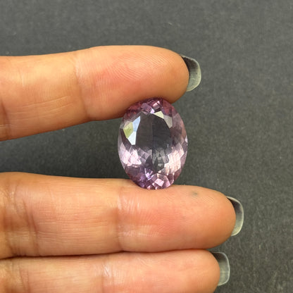 Purple Amethyst Oval Loose Stone, 14.42 ct, 20.0x14.3 mm – view 4 of 5