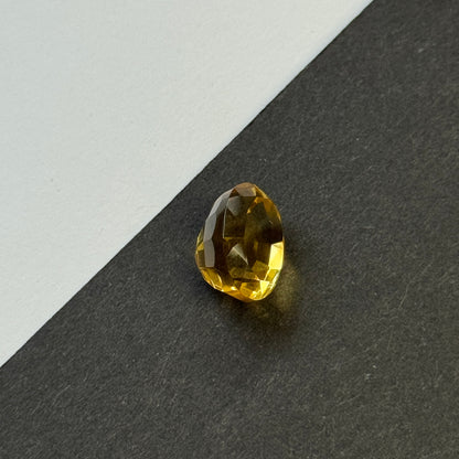Yellow Citrine Oval Loose Stone, 8.62 ct, 13.6x10.3 mm – view 5 of 6