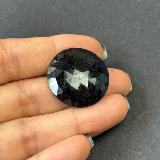 Kräftiger schwarzer runder Turmalin im Rosenschliff, 33,3 ct, 25,5 mm
