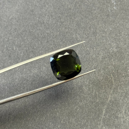 Green Tourmaline Cushion Loose Stone, 10.30 ct, 11.9x11.9 mm – view 1 of 5