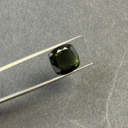 Green Tourmaline Cushion Loose Stone, 10.30 ct, 11.9x11.9 mm – view 2 of 5