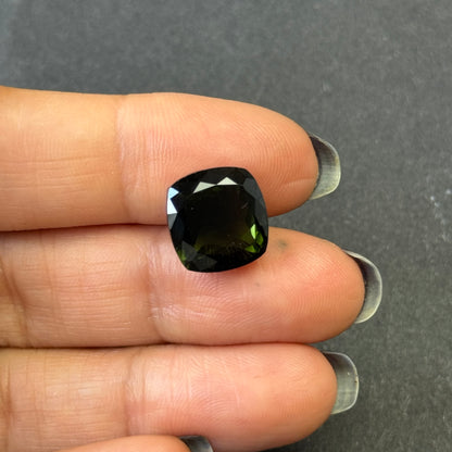 Green Tourmaline Cushion Loose Stone, 10.30 ct, 11.9x11.9 mm – view 3 of 5