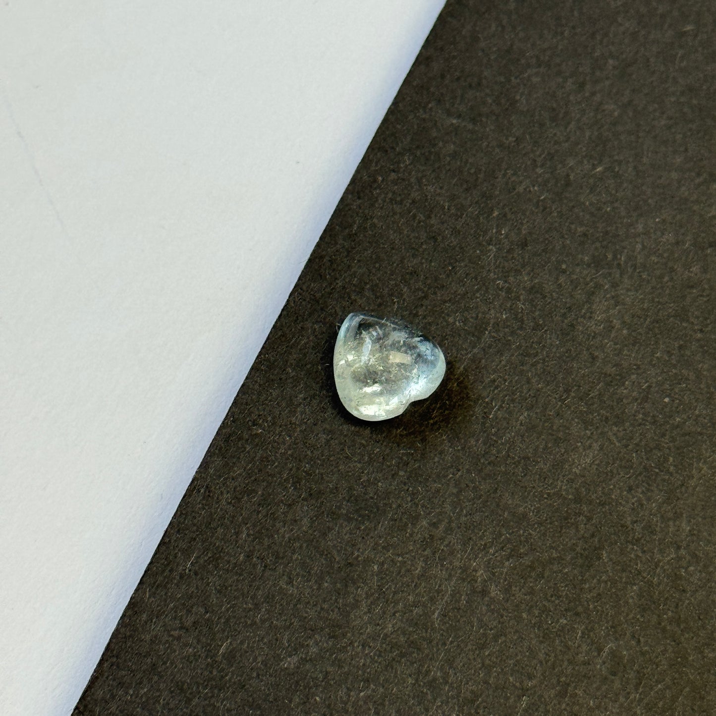 Aquamarin Herz Cabochon 2,78 ct 9,0 x 9,0 mm