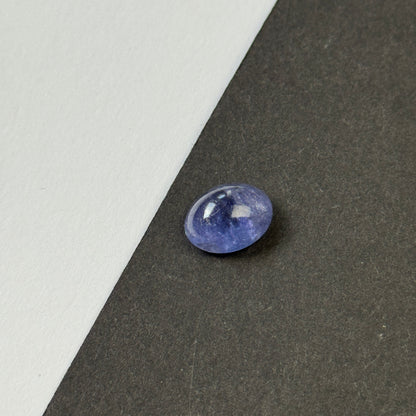 Blue Tanzanite Oval Cabochon, 4.43 ct, 11.1x8.7 mm – view 4 of 5
