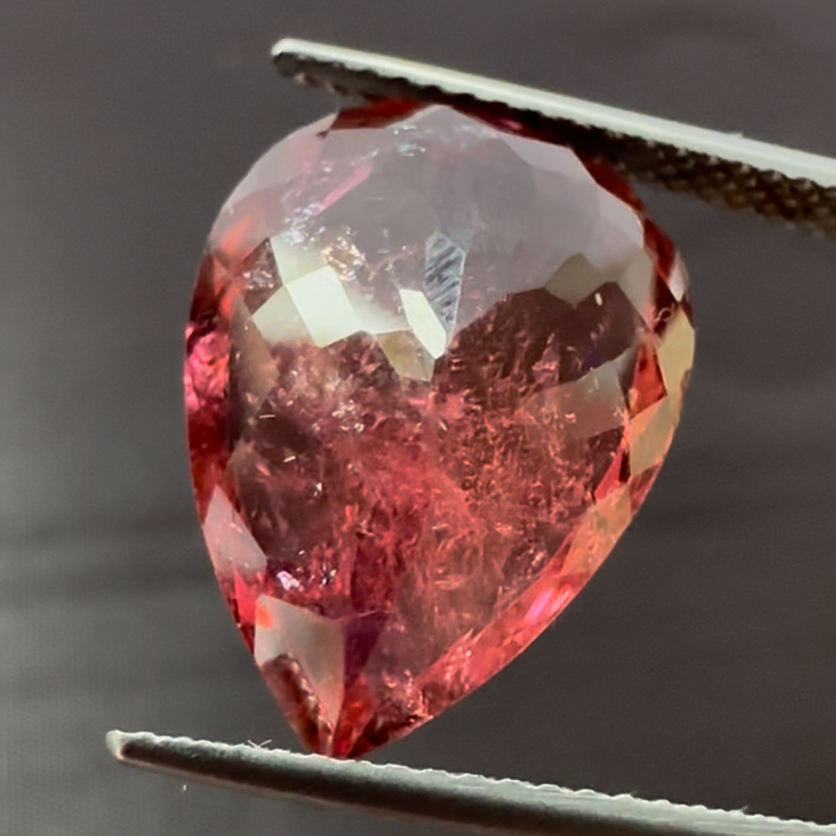 Tourmaline, 8.46 cts, 17.3x 12.4x 6.4 mm , Tear