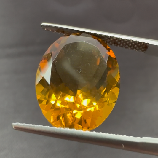Beautiful warm golden brown  Tourmaline, 7.50 cts, 15.8x 11.8x 7.4 mm , Oval