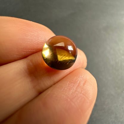 Brown Quartz Round Cabochon, 4.68 ct – view 3 of 3
