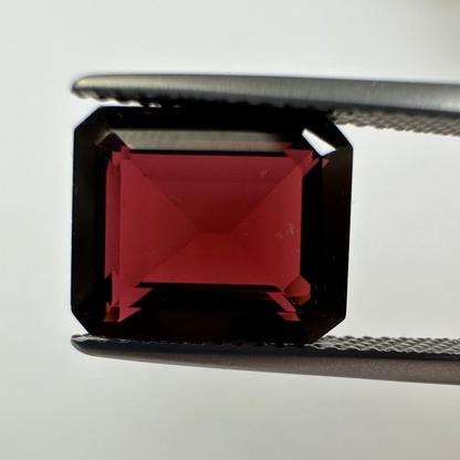 Red Tourmaline Rectangular Loose Stone, 5.64 ct, 11.3x9.3 mm – view 3 of 3
