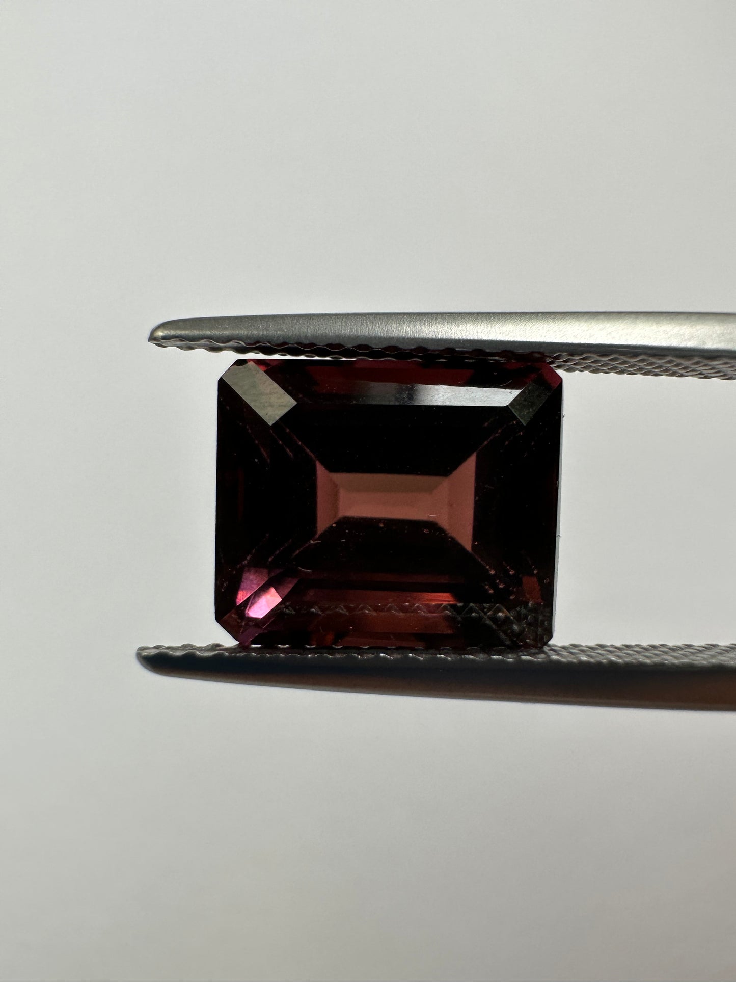 TR289, Turmalin, 6,44 ct, 10,9x8,9x7,6 mm
