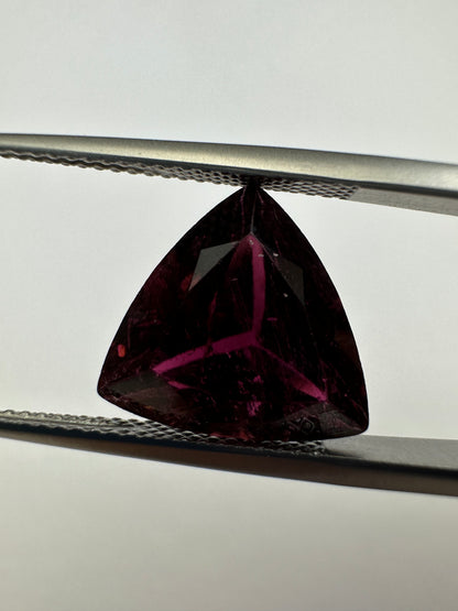 Red Tourmaline Triangular Loose Stone, 7.19 ct, 12.8x12.5 mm – view 2 of 3