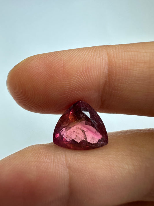 TR373, Turmalin, 5,12 Karat, 11 x 12 x 6,5 mm