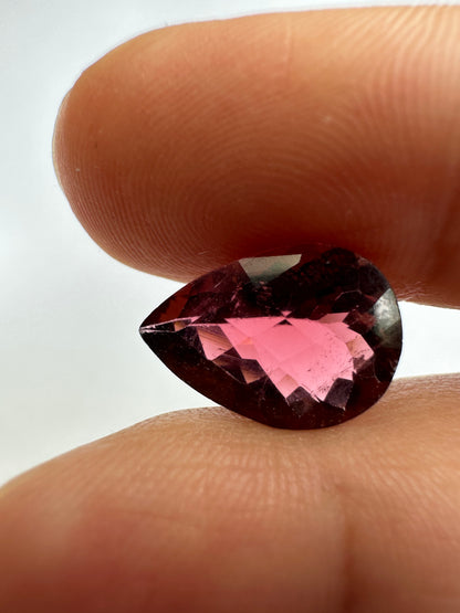 Red Tourmaline Pear Loose Stone, 4.23 ct, 13.8x9.1 mm – view 1 of 3