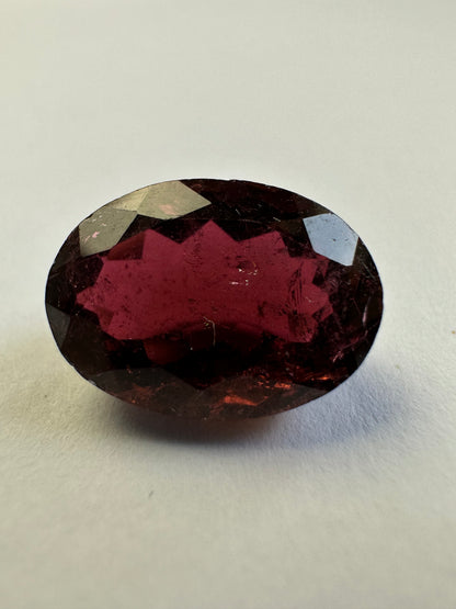 Red Tourmaline Oval Loose Stone, 7.49 ct, 14.6x10.5 mm – view 3 of 3