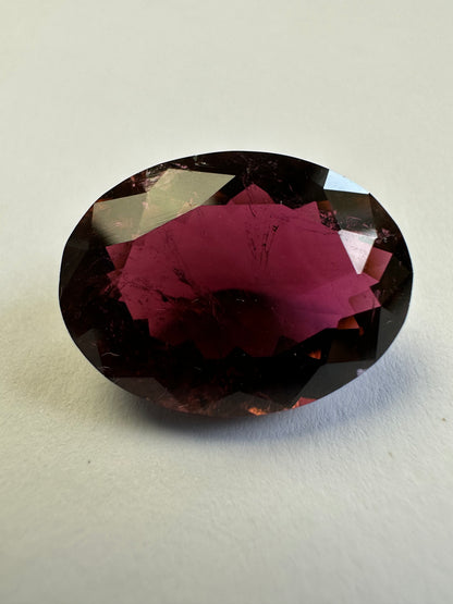 Red Tourmaline Oval Loose Stone, 18.2 ct, 20.5x15.5 mm – view 3 of 3