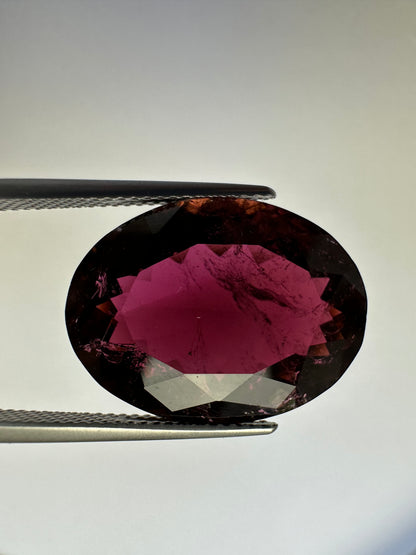 Red Tourmaline Oval Loose Stone, 18.2 ct, 20.5x15.5 mm – view 2 of 3