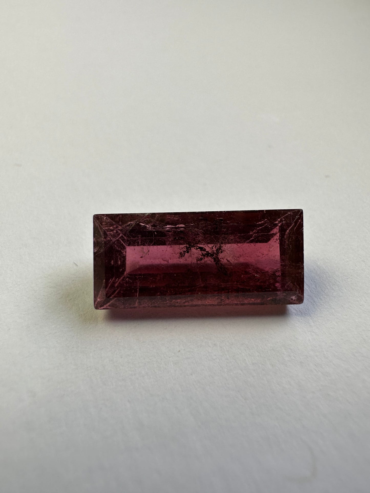 TR352, Turmalin, 8,04 Karat, 12,4 x 7,8 x 6,1 mm