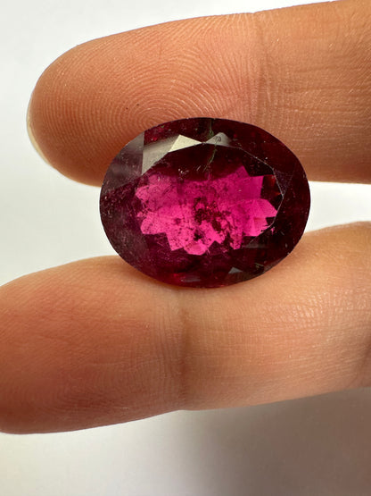 Purple Tourmaline Oval Loose Stone, 14.19 ct, 17.8x14.2 mm – view 2 of 3