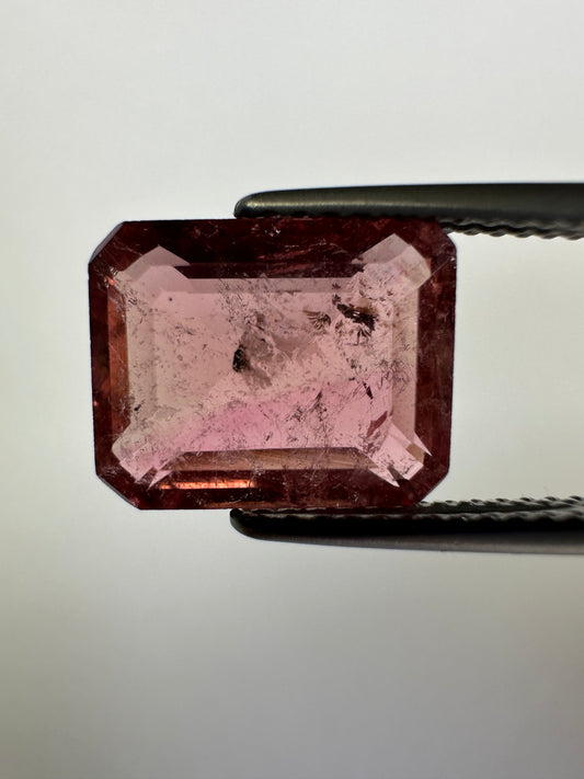 TR360, Turmalin, 3,99 ct, 11,8 x 8,8 x 4,8 mm