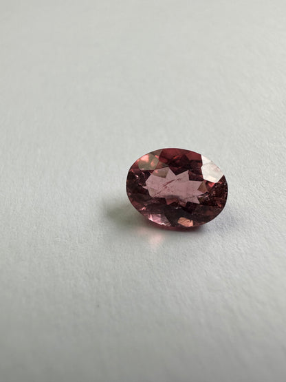 Pink Tourmaline Oval Loose Stone, 1.66 ct, 8.7x6.7 mm – view 3 of 3