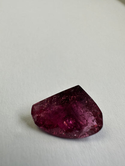 Purple Tourmaline Loose Stone, 5.57 ct, 15.6x11.2 mm – view 3 of 3