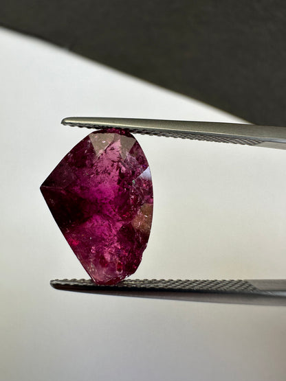 Purple Tourmaline Loose Stone, 5.57 ct, 15.6x11.2 mm – view 2 of 3