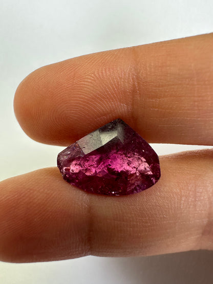 Purple Tourmaline Loose Stone, 5.57 ct, 15.6x11.2 mm – view 1 of 3