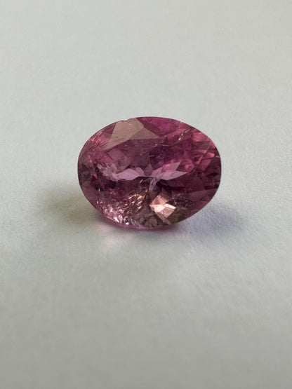 Pink Tourmaline Oval Loose Stone, 2.53 ct, 10.1x7.6 mm – view 2 of 3
