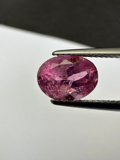 Pink Tourmaline Oval Loose Stone, 2.53 ct, 10.1x7.6 mm – view 1 of 3