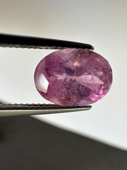 Pink Tourmaline Oval Loose Stone, 4.42 ct, 11.9x8.7 mm – view 2 of 3