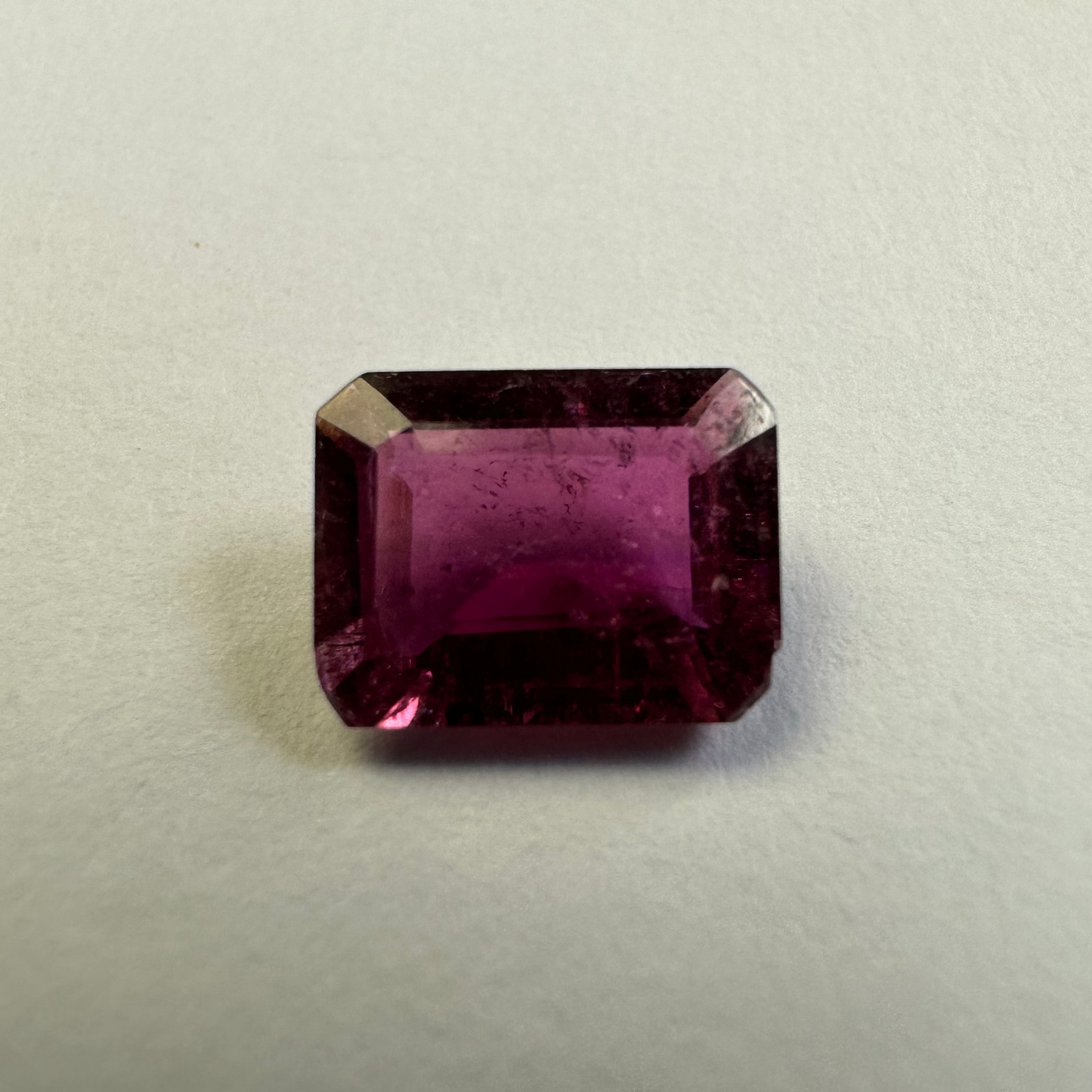 TR341, Turmalin, 1,88 Karat, 9,3 x 7,2 x 3,5 mm