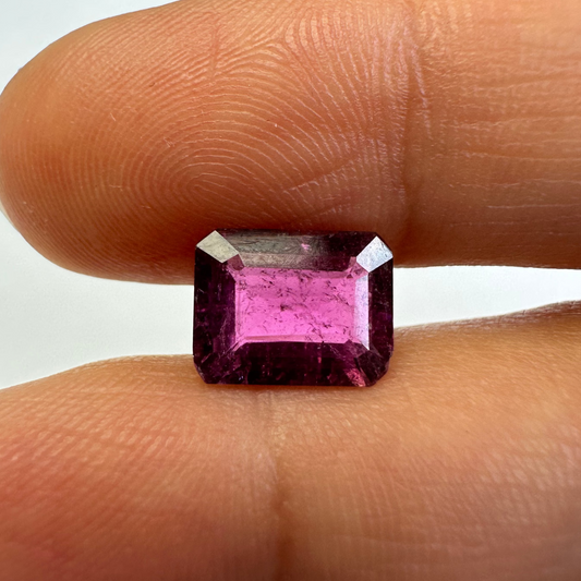 TR341, Turmalin, 1,88 Karat, 9,3 x 7,2 x 3,5 mm