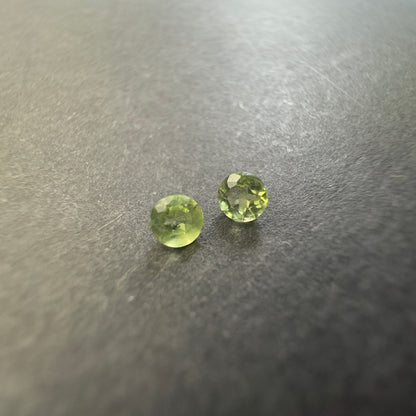 Green Peridot Round Loose Stone Pair, 0.30 ct – view 1 of 3