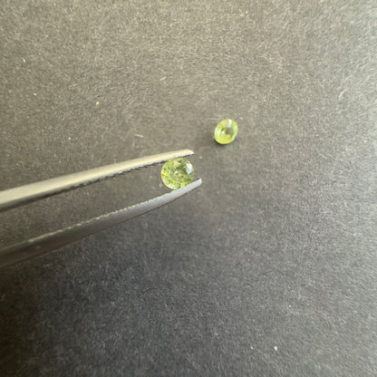 Green Peridot Round Loose Stone Pair, 0.30 ct – view 2 of 3