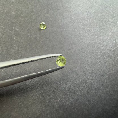 Green Peridot Round Loose Stone Pair, 0.28 ct – view 1 of 3