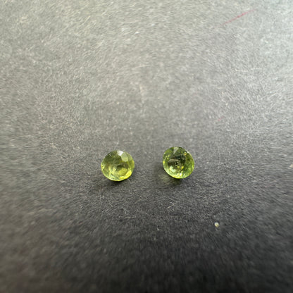 Green Peridot Round Loose Stone Pair, 0.30 ct – view 2 of 3