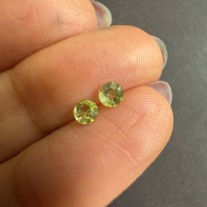 Green Peridot Round Loose Stone Pair, 0.32 ct – view 3 of 3