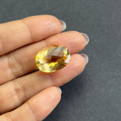 Yellow Citrine Oval Loose Stone, 18.02 ct, 20x15 mm – view 3 of 4