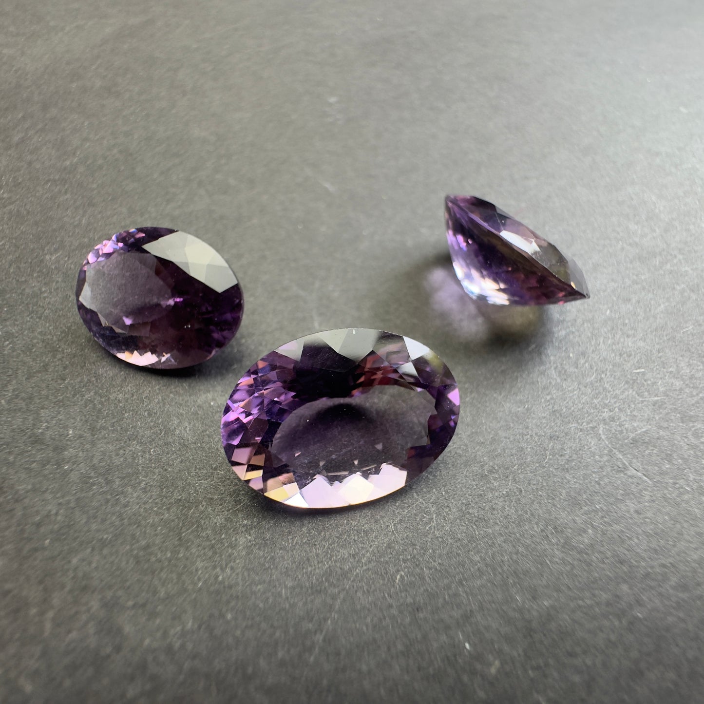 Lively Purple and Radiant Amethyst Oval Fac.
