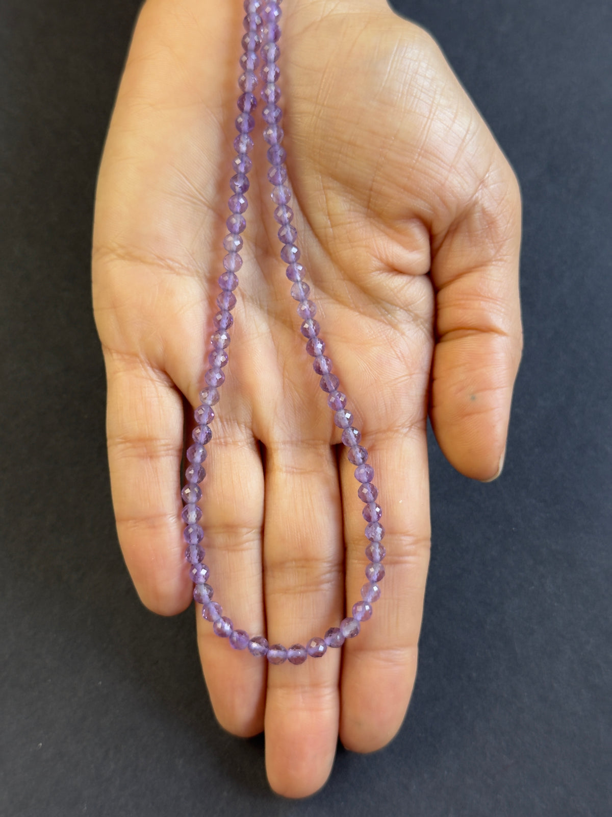 Elegante Amethystperlen rund 47,80cts