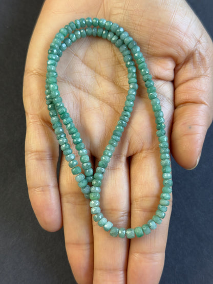 Green Emerald Rondelle Beads, 89.14 ct, 4.07-4.52 mm, 41 cm – view 2 of 2