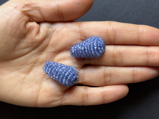 Refined Charm! Tanzanite Pearls set in a Floral arrangement 2-55,68cts